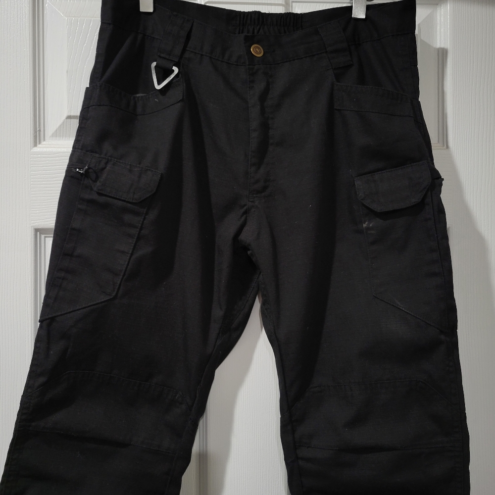 Black Cargo Pants
